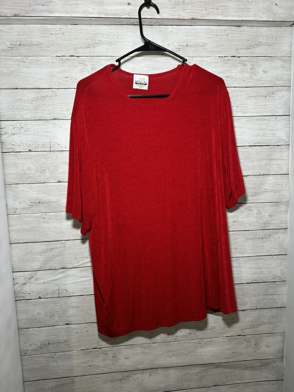 Vintage TR Bentley Plus Women's Shirt Red Size 1X Made In USA Short Sleeve Top